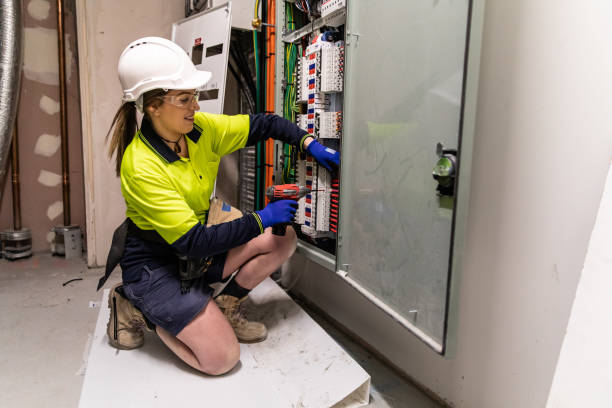 Best Electrician Near Me  in Mount Hore, WI